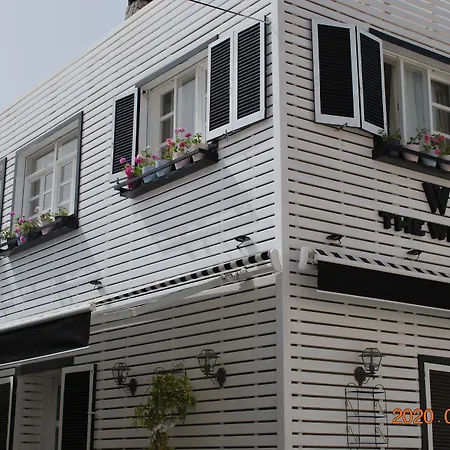 호텔 The White 알라카티