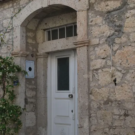 The White 2* 알라카티