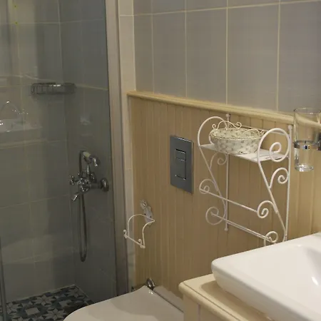 The White 2* Alacati