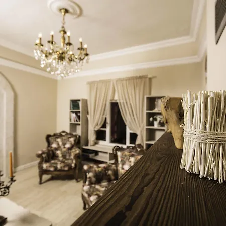 The White 2* Alacati